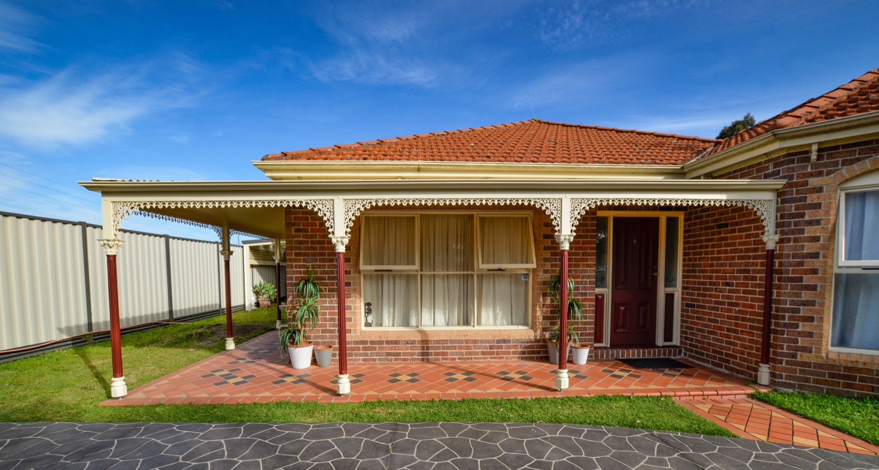 Finished front verandah in the renewed period colour scheme